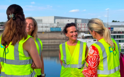 Verbindungen schaffen: Der IWF Alumnae Club zu Gast im Hafen Wien